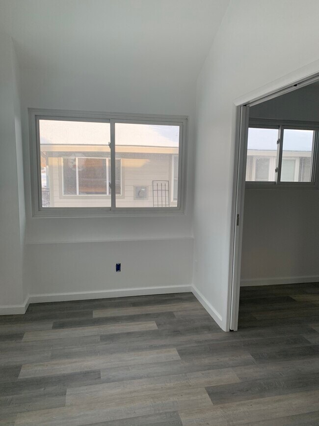 Office space - 225 E Washington St