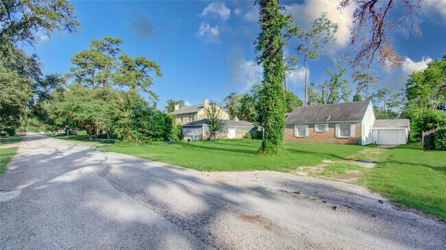 Foto del edificio - 2440 Gladys St