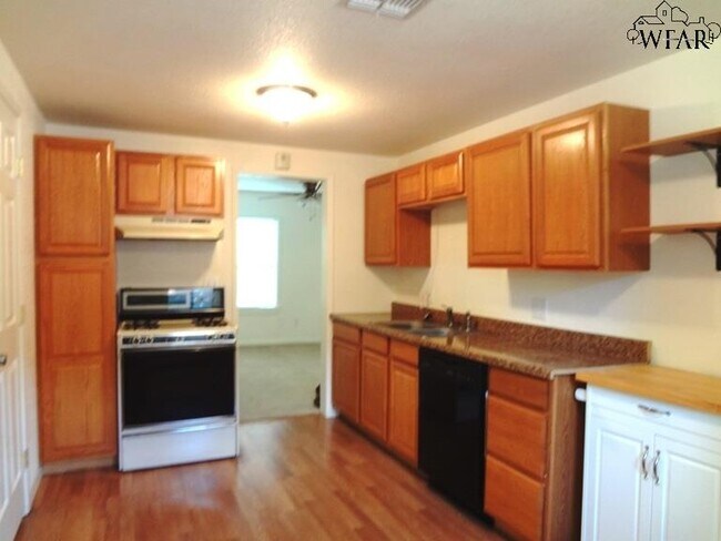 Foto del edificio - 2113 Taylor St