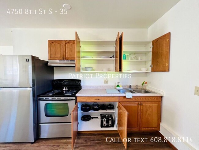 Foto del edificio - Fully Furnished Studio in Wisconsin Rapids...