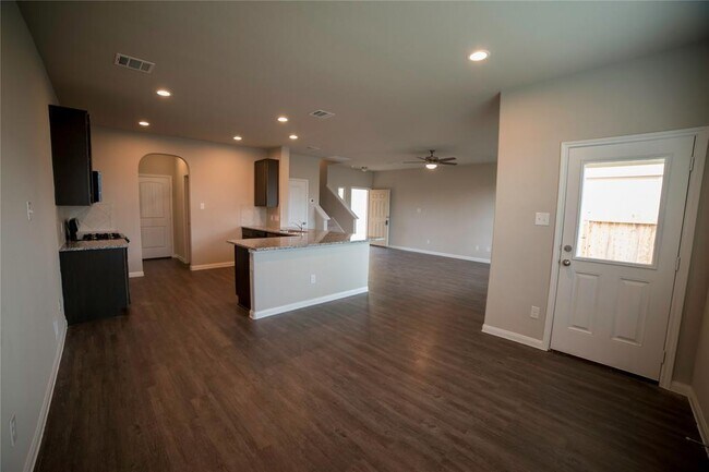 Building Photo - 4455 Eveslage Ln