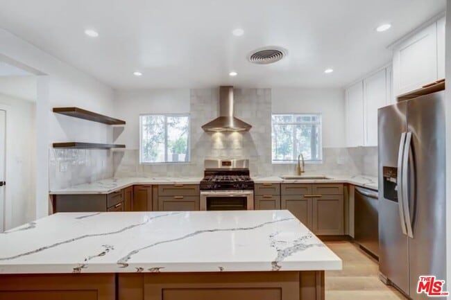 Building Photo - 6633 Belmar Ave