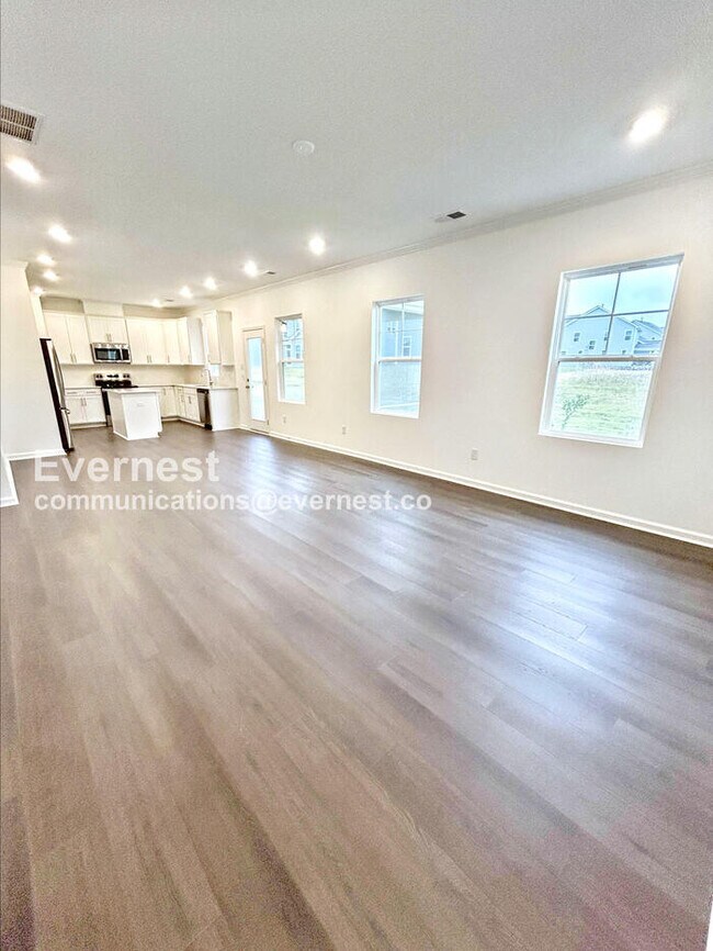 Foto del edificio - 44 Regal Gdns Ct