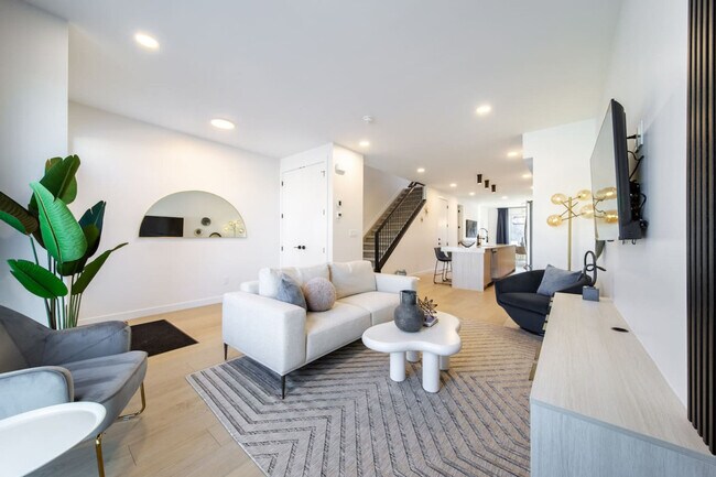 Building Photo - 10749-10773 73 Ave NW