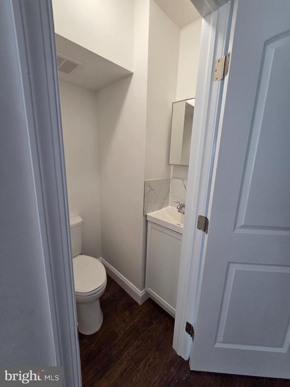 Foto del edificio - 5259 Akron St