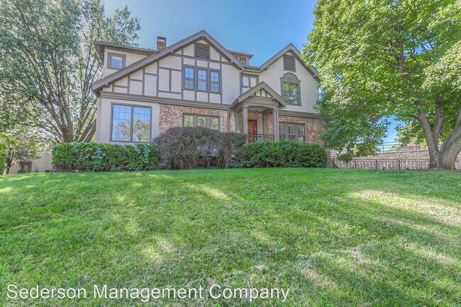 Building Photo - 3 br, 2.5 bath House - 411 W 50TH STREET
