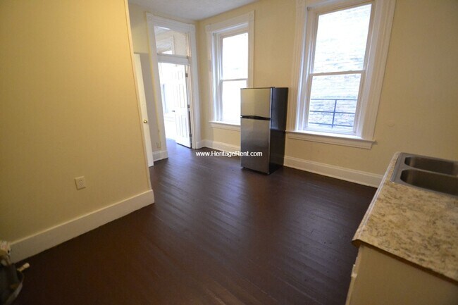 Foto del edificio - 1042 Marshall Ave