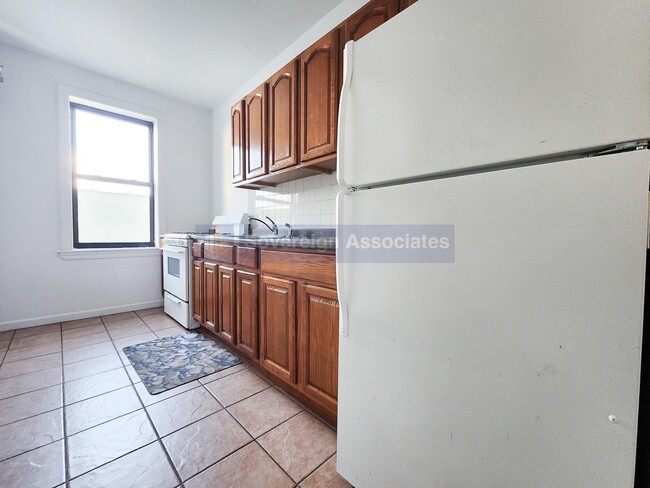 Foto del edificio - 165 Pinehurst Ave