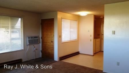 Building Photo - 513-515 BRYDEN Dr