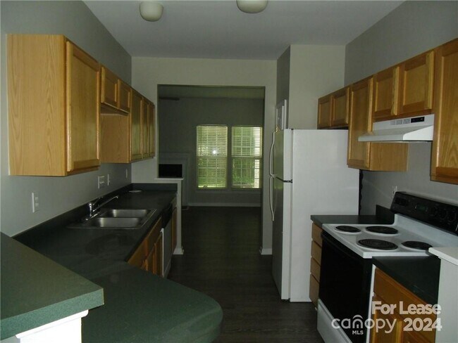 Foto del edificio - 12529 Jessica Pl