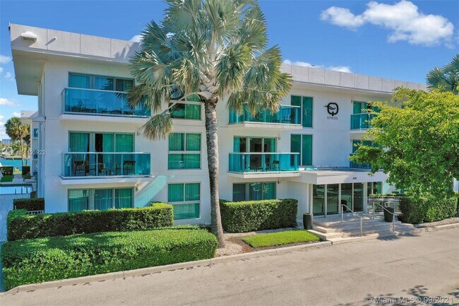 Building Photo - 290 Bal Bay Dr