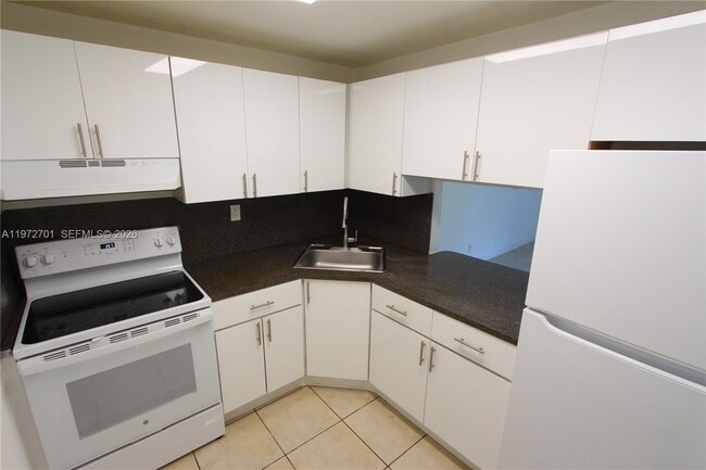 Building Photo - 801 NW 47th Ave