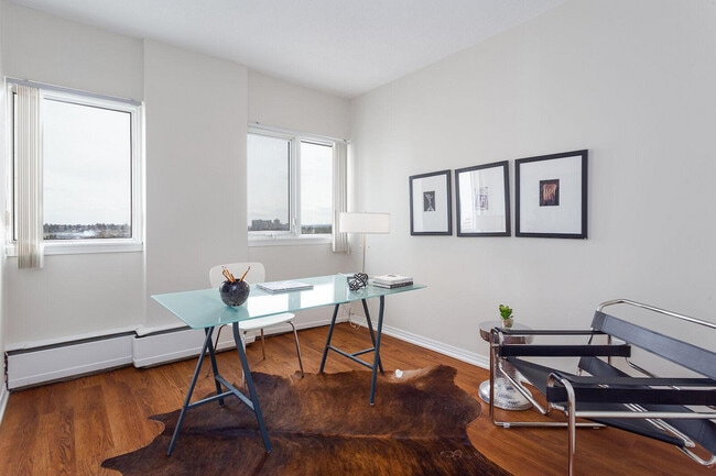 Building Photo - Glenmore Heights