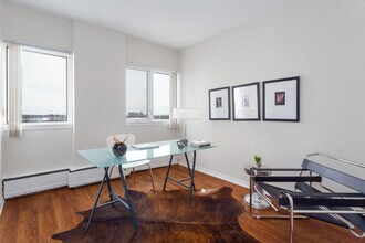 Building Photo - Glenmore Heights