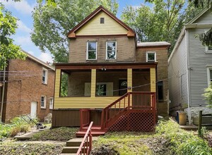 Building Photo - 106 Carrick Ave