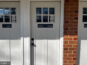 Building Photo - 319 Columbia Ave