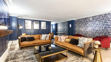 Interior Photo - Seneca