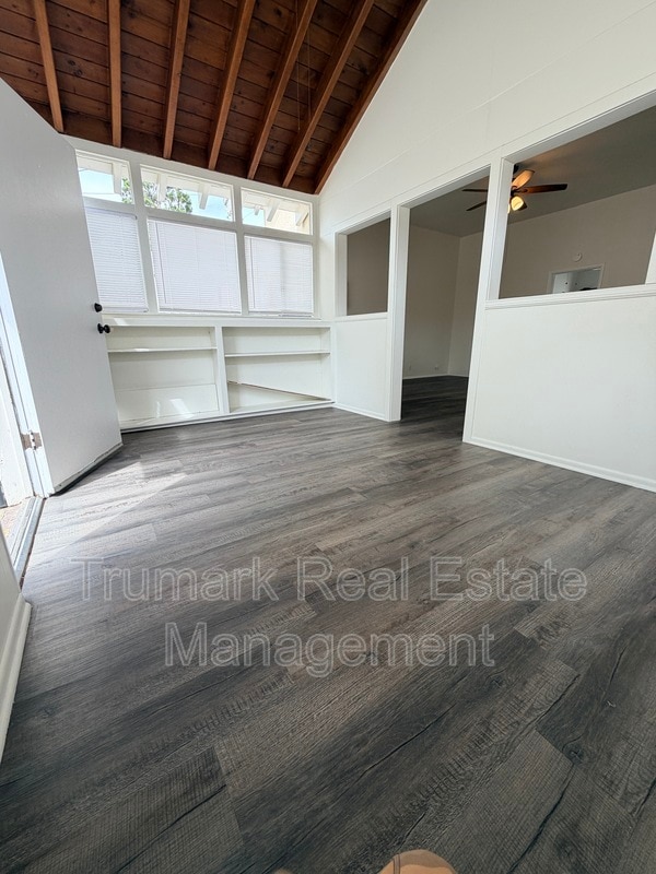 Building Photo - 1728 N California St