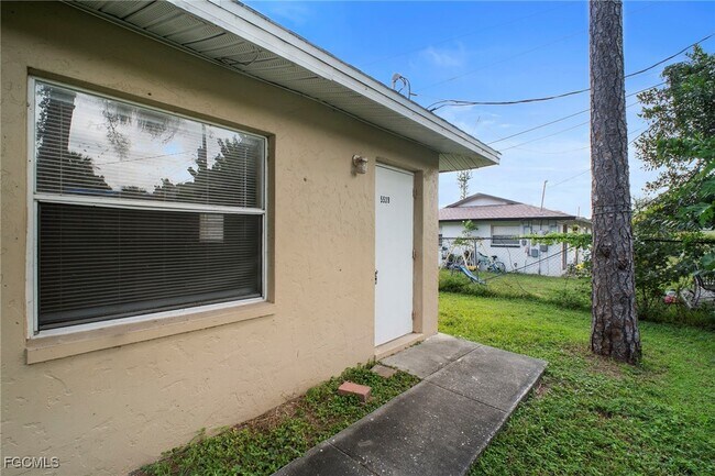 Building Photo - 5539 Tenth Ave