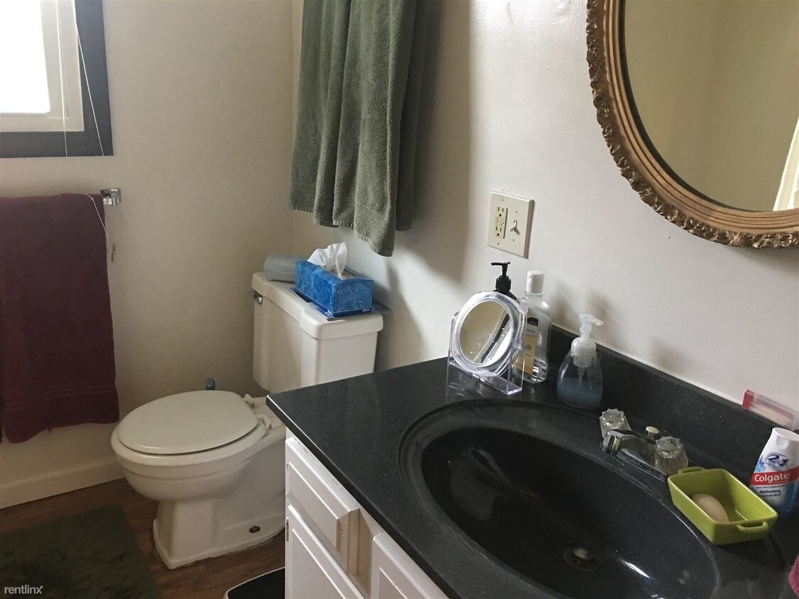 Foto principal - 1264 Smith Kramer St NE