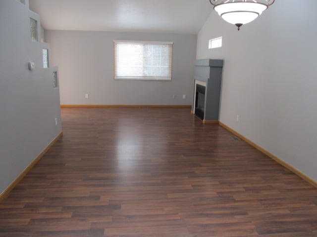 Building Photo - 102 Phyllis Ave