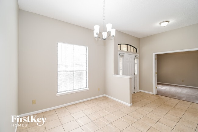 Foto del edificio - 561 Sparrow Branch Cir