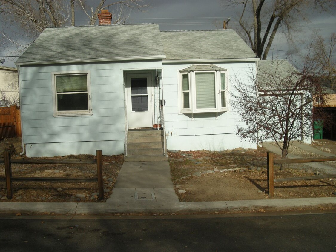 Primary Photo - Two Bedroom Home near Mid-Town