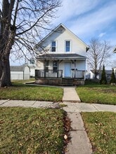 Building Photo - 1430 32nd St