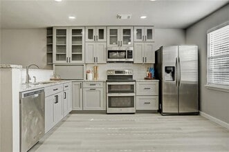 Building Photo - 1810 River Crossing Cir