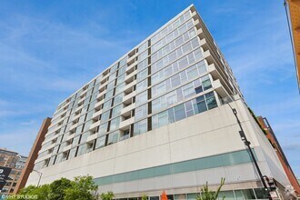 Building Photo - 630 N Franklin St