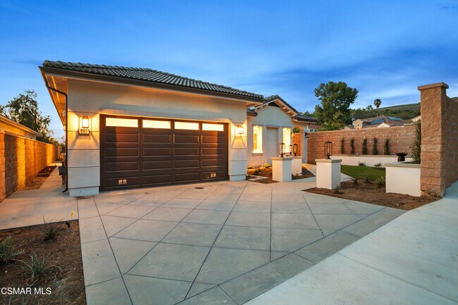 Foto del edificio - 361 Toyon Ct