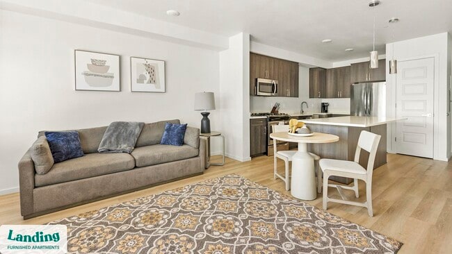 Building Photo - 11505 NE Yacht Harbor Dr