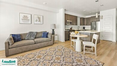 Building Photo - 11505 NE Yacht Harbor Dr