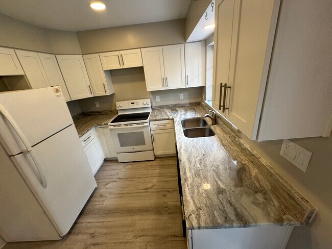 Foto del edificio - 804 W Linebaugh Ave