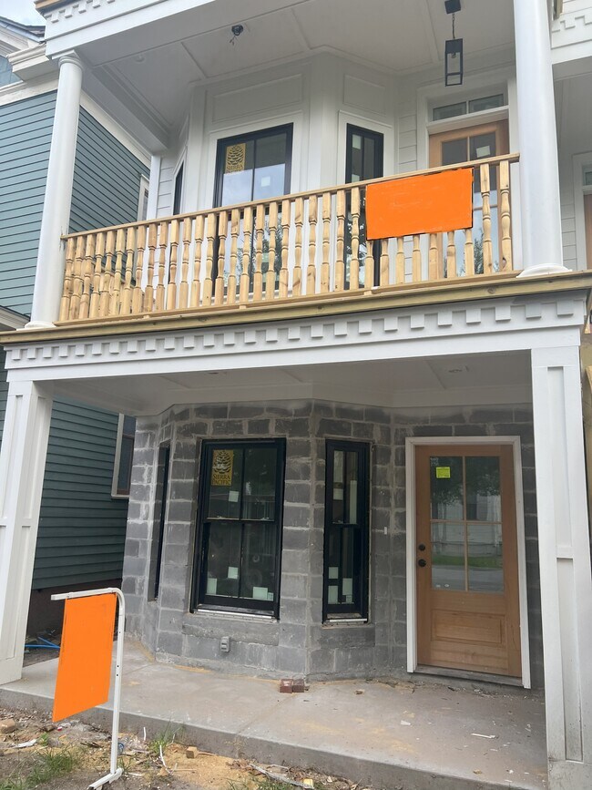 Foto del edificio - 217 W Anderson St