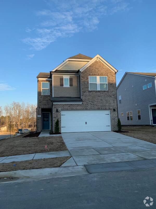 Phillips Pointe Apartments for Rent with Washer & Dryer Fuquay Varina