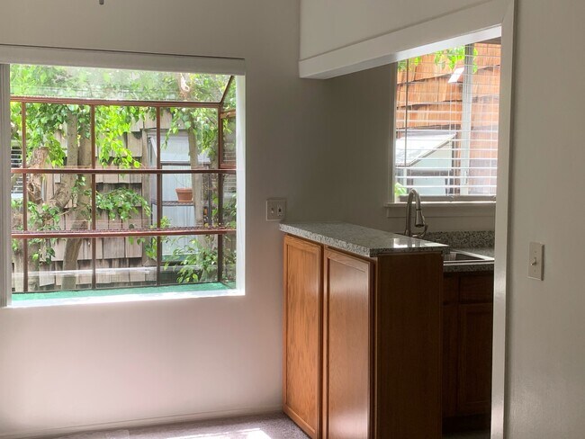 Kitchen/Dining Room - 2495 S Barrington Ave
