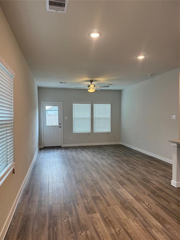 Building Photo - 5827 Blue Grama Dr