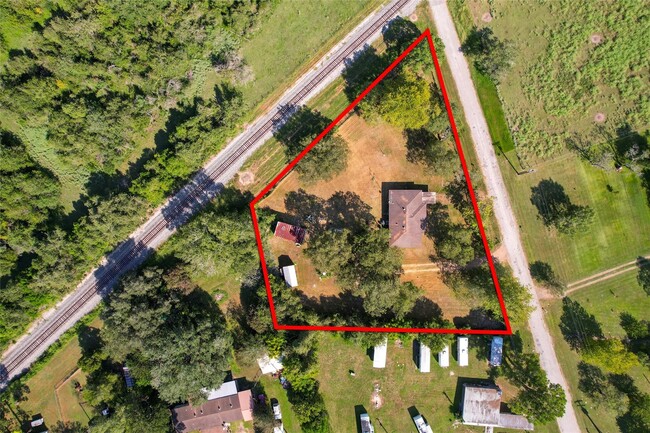 Building Photo - 401 Anderson Rd