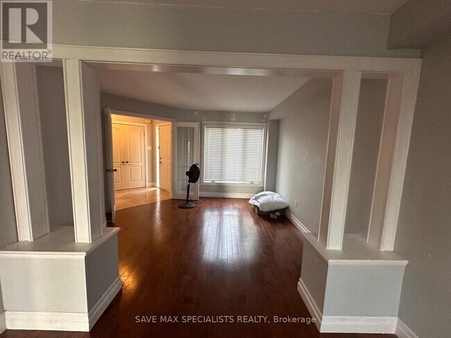 Building Photo - 5 McCullough Ave