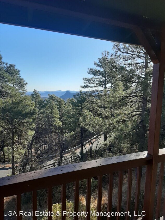 Primary Photo - 3 br, 2 bath House - 1145 N. High Point Dr.