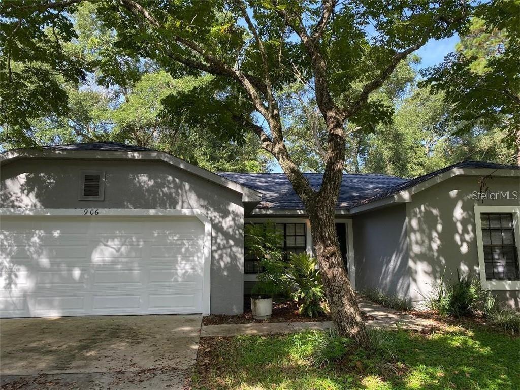 Primary Photo - 906 E Timberland Trail