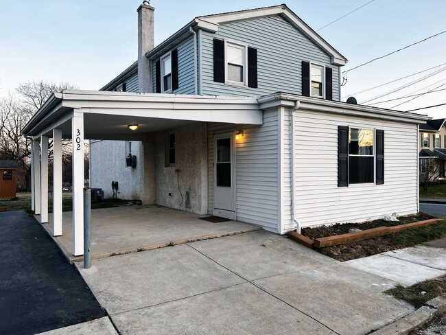 Street View - 302 E Howard St