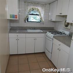 Foto principal - 92-28 220th St