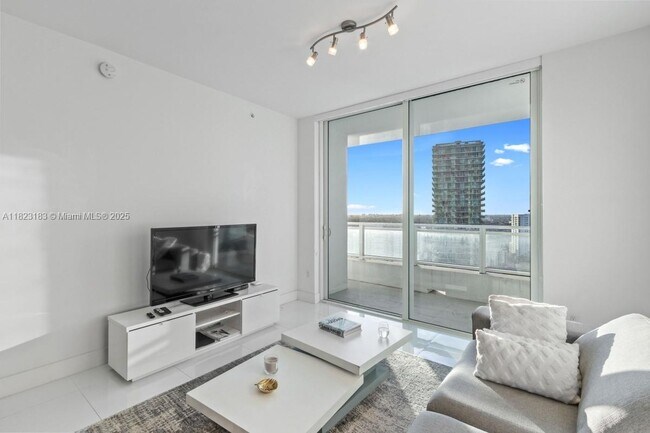 Foto del edificio - 1080 Brickell Ave