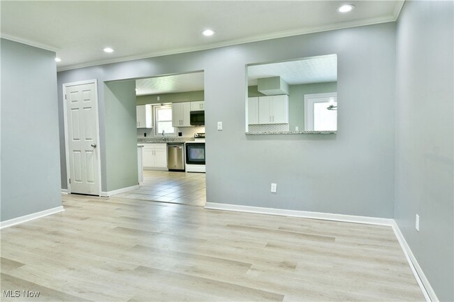 Building Photo - 5794 Merwin Chase Rd