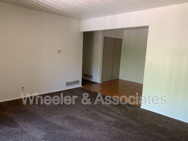 Foto del edificio - 2650 Jefferson Ave