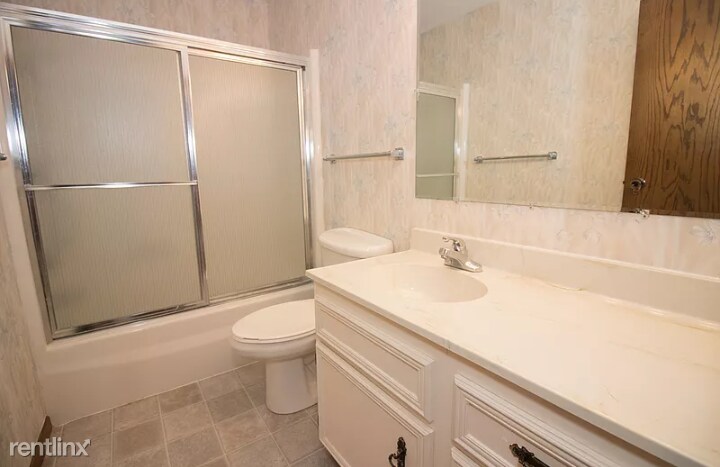 Building Photo - 3 br, 3 bath  - 420 6th Ave S Apt 407