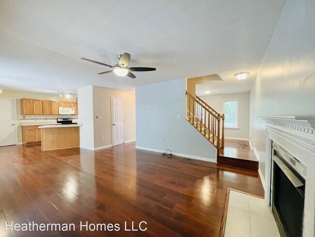 Building Photo - 4 br, 3.5 bath House - 9015 Mullen Road