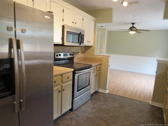 Foto del edificio - 5660 Bauer St